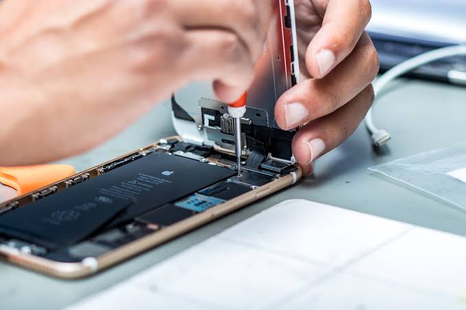 Phone Repair Image
